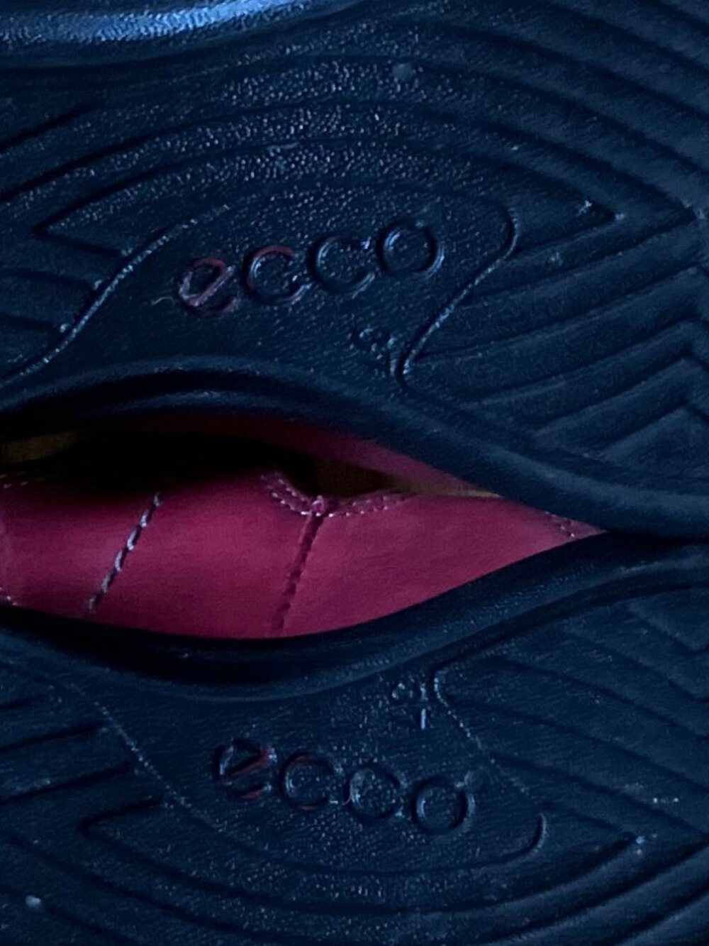 Red ECCO Sandals - Picture 5 of 5